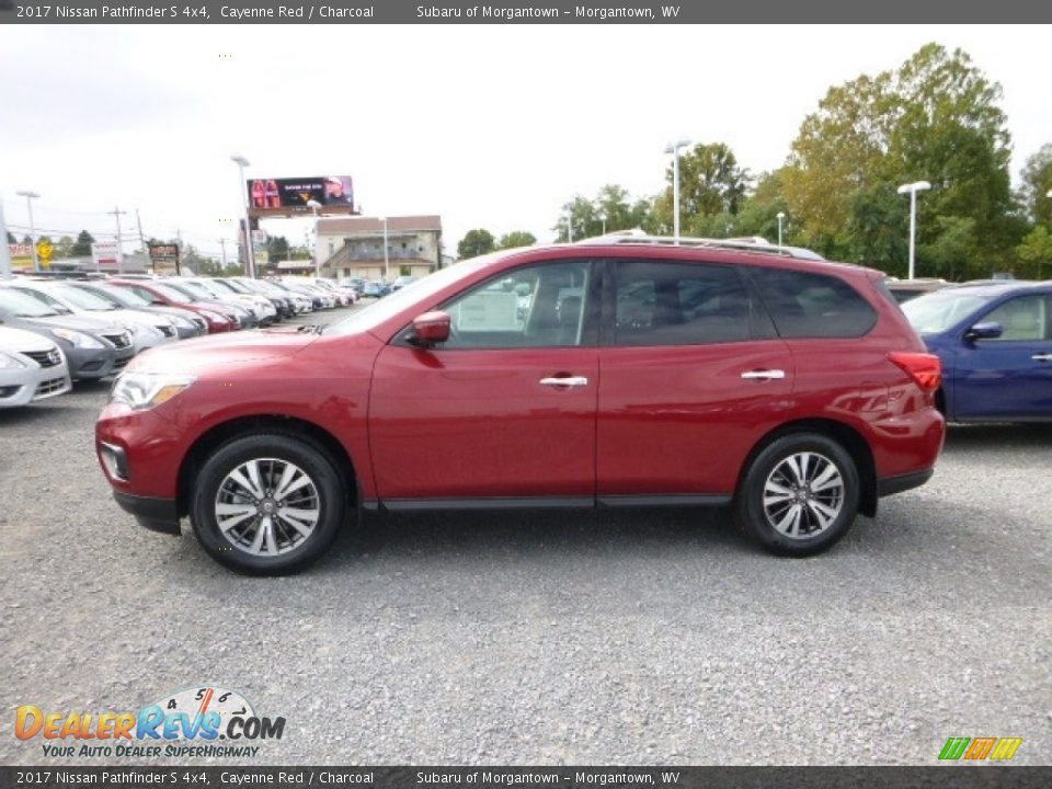 2017 Nissan Pathfinder S 4x4 Cayenne Red / Charcoal Photo #10