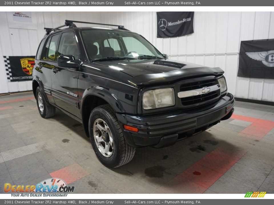 2001 Chevrolet Tracker ZR2 Hardtop 4WD Black / Medium Gray Photo #5