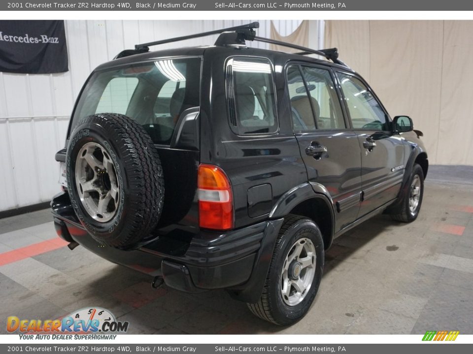 2001 Chevrolet Tracker ZR2 Hardtop 4WD Black / Medium Gray Photo #8