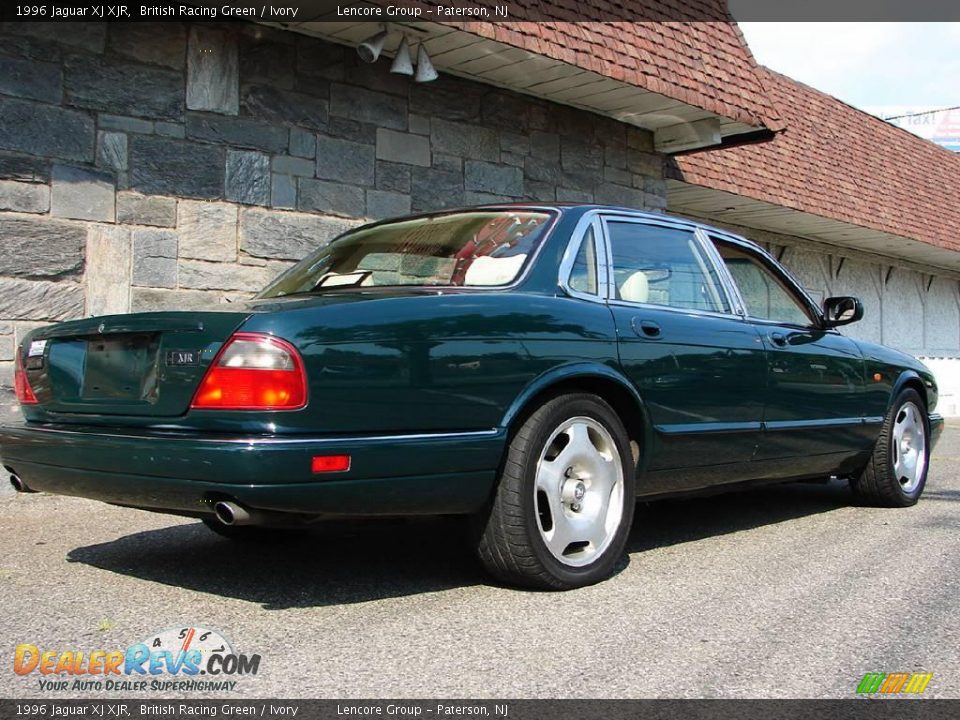 1996 Jaguar XJ XJR British Racing Green / Ivory Photo #8