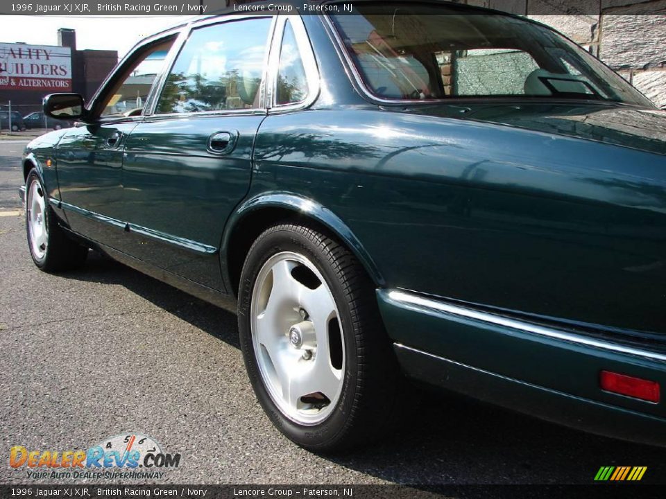 1996 Jaguar XJ XJR British Racing Green / Ivory Photo #13