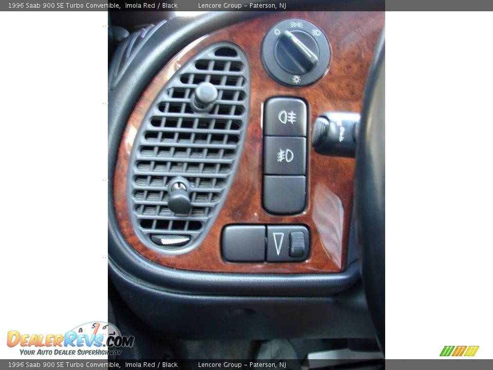 1996 Saab 900 SE Turbo Convertible Imola Red / Black Photo #20
