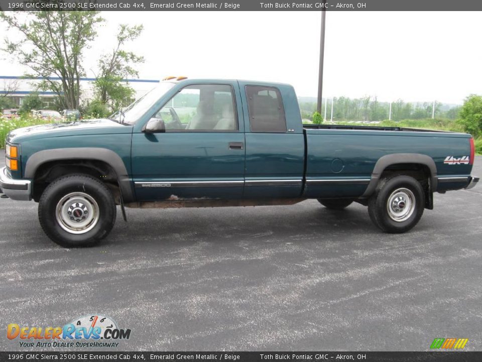 1996 GMC Sierra 2500 SLE Extended Cab 4x4 Emerald Green Metallic / Beige Photo #2