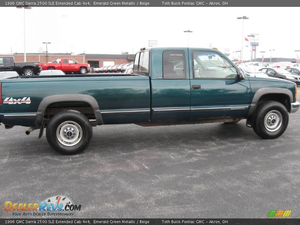 1996 GMC Sierra 2500 SLE Extended Cab 4x4 Emerald Green Metallic / Beige Photo #5