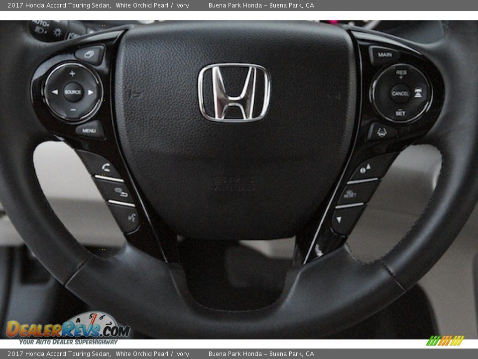 2017 Honda Accord Touring Sedan White Orchid Pearl / Ivory Photo #10