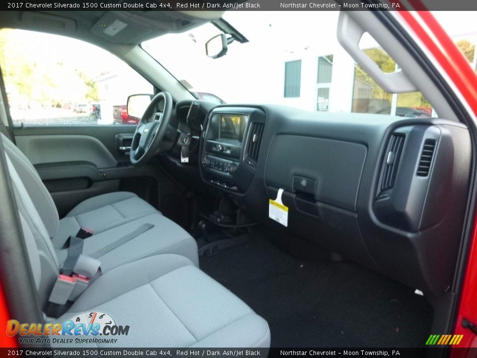 2017 Chevrolet Silverado 1500 Custom Double Cab 4x4 Red Hot / Dark Ash/Jet Black Photo #5