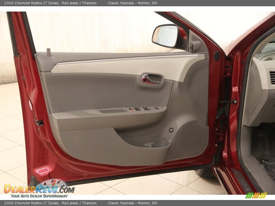 2009 Chevrolet Malibu LT Sedan Red Jewel / Titanium Photo #4