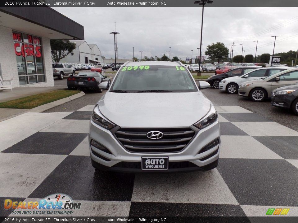 2016 Hyundai Tucson SE Chromium Silver / Gray Photo #2