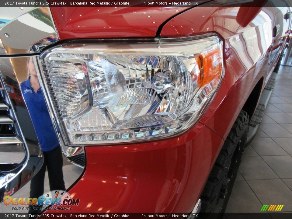 2017 Toyota Tundra SR5 CrewMax Barcelona Red Metallic / Graphite Photo #8