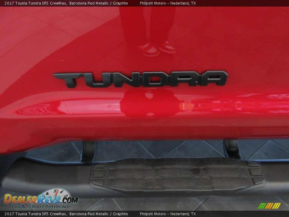 2017 Toyota Tundra SR5 CrewMax Barcelona Red Metallic / Graphite Photo #14