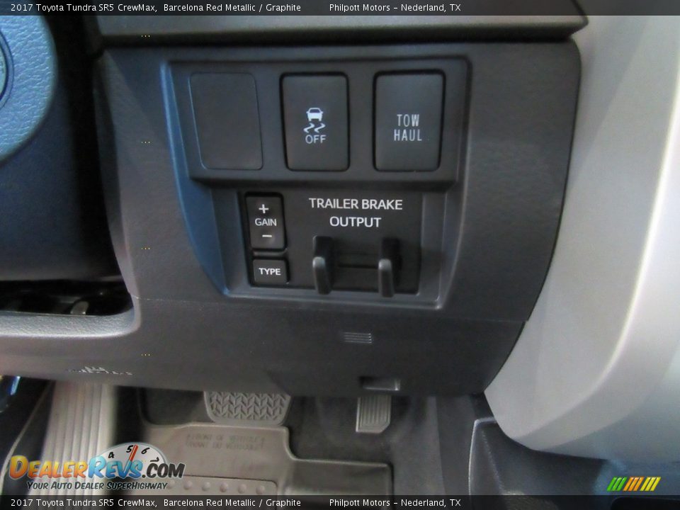 2017 Toyota Tundra SR5 CrewMax Barcelona Red Metallic / Graphite Photo #29