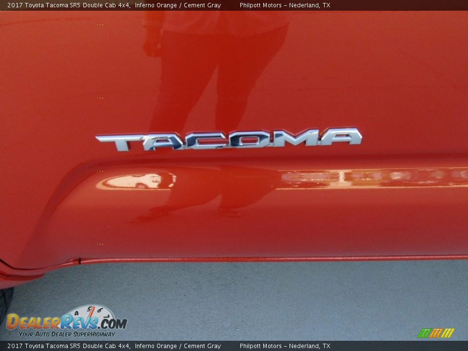 2017 Toyota Tacoma SR5 Double Cab 4x4 Inferno Orange / Cement Gray Photo #13