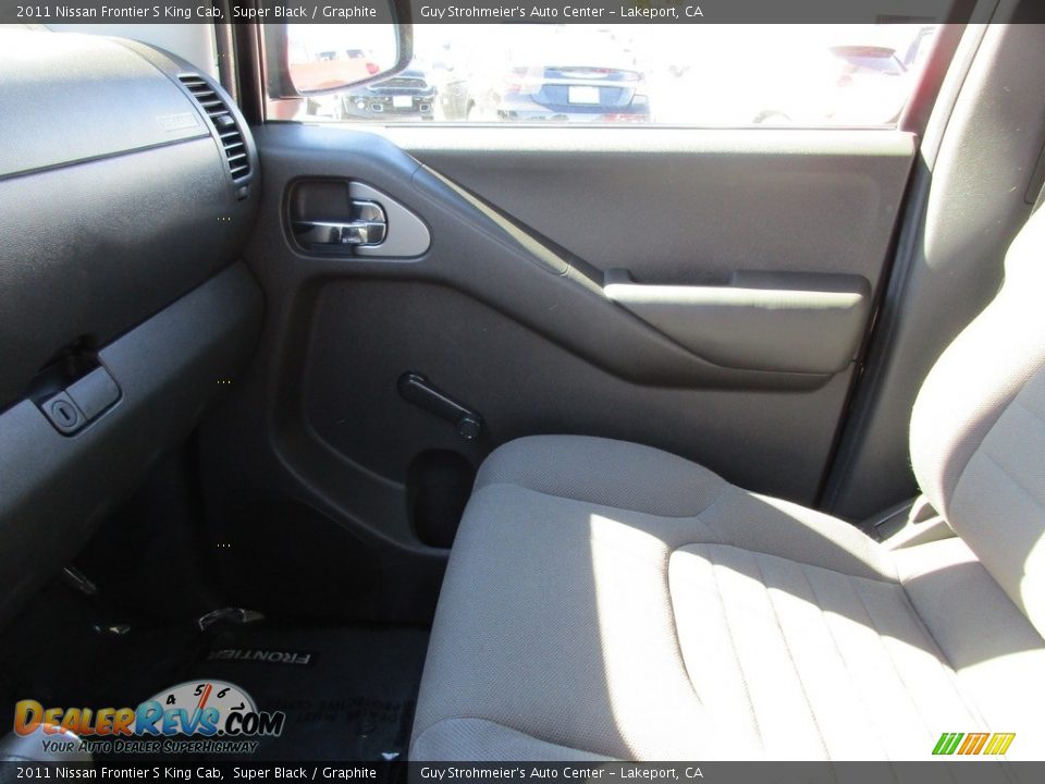 2011 Nissan Frontier S King Cab Super Black / Graphite Photo #16