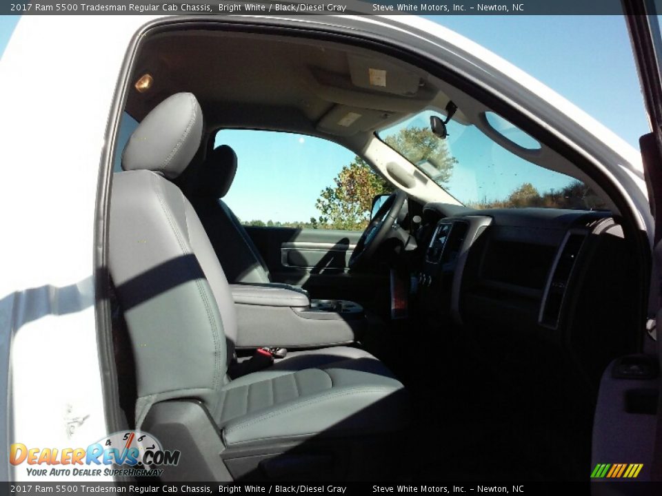 2017 Ram 5500 Tradesman Regular Cab Chassis Bright White / Black/Diesel Gray Photo #10