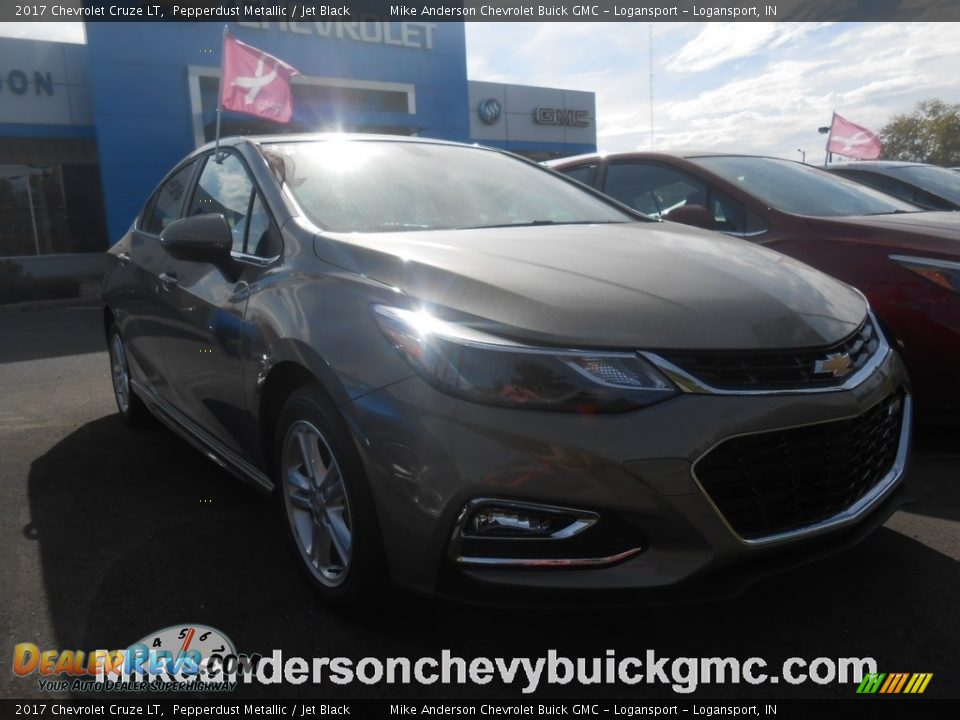 2017 Chevrolet Cruze LT Pepperdust Metallic / Jet Black Photo #1