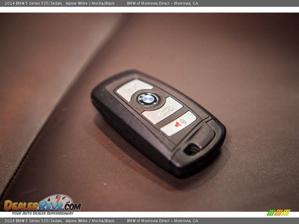 Keys of 2014 BMW 5 Series 535i Sedan Photo #11