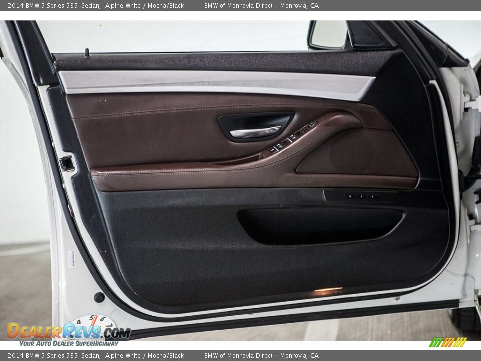 Door Panel of 2014 BMW 5 Series 535i Sedan Photo #22