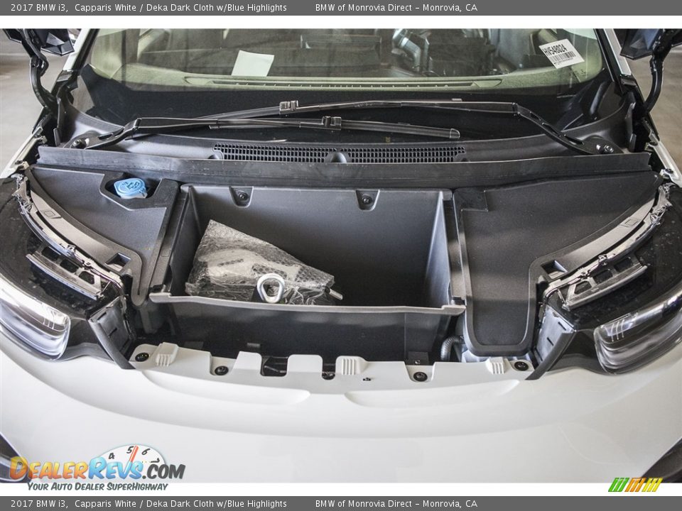 2017 BMW i3 Capparis White / Deka Dark Cloth w/Blue Highlights Photo #8