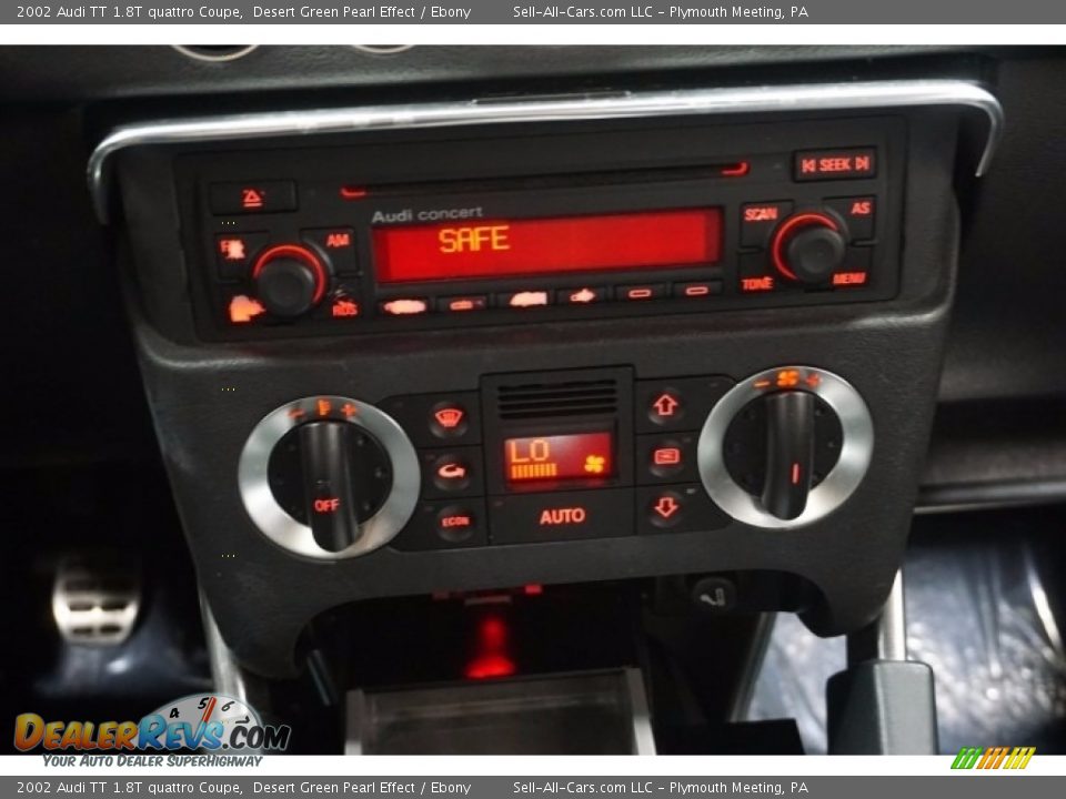 2002 Audi TT 1.8T quattro Coupe Desert Green Pearl Effect / Ebony Photo #31