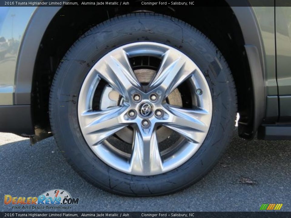 2016 Toyota Highlander Limited Platinum Wheel Photo #4