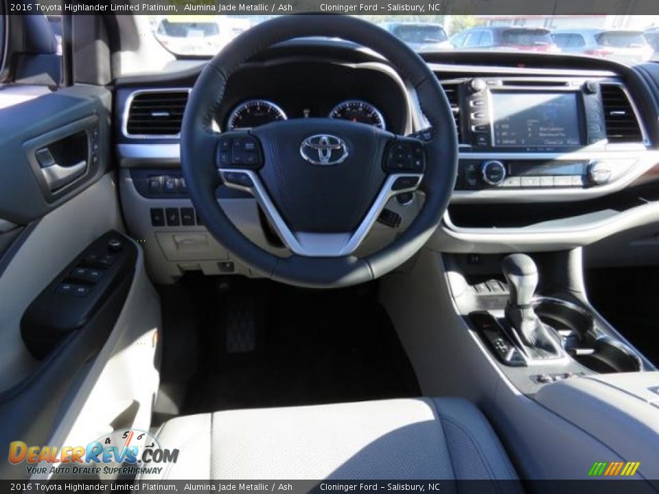 2016 Toyota Highlander Limited Platinum Alumina Jade Metallic / Ash Photo #5