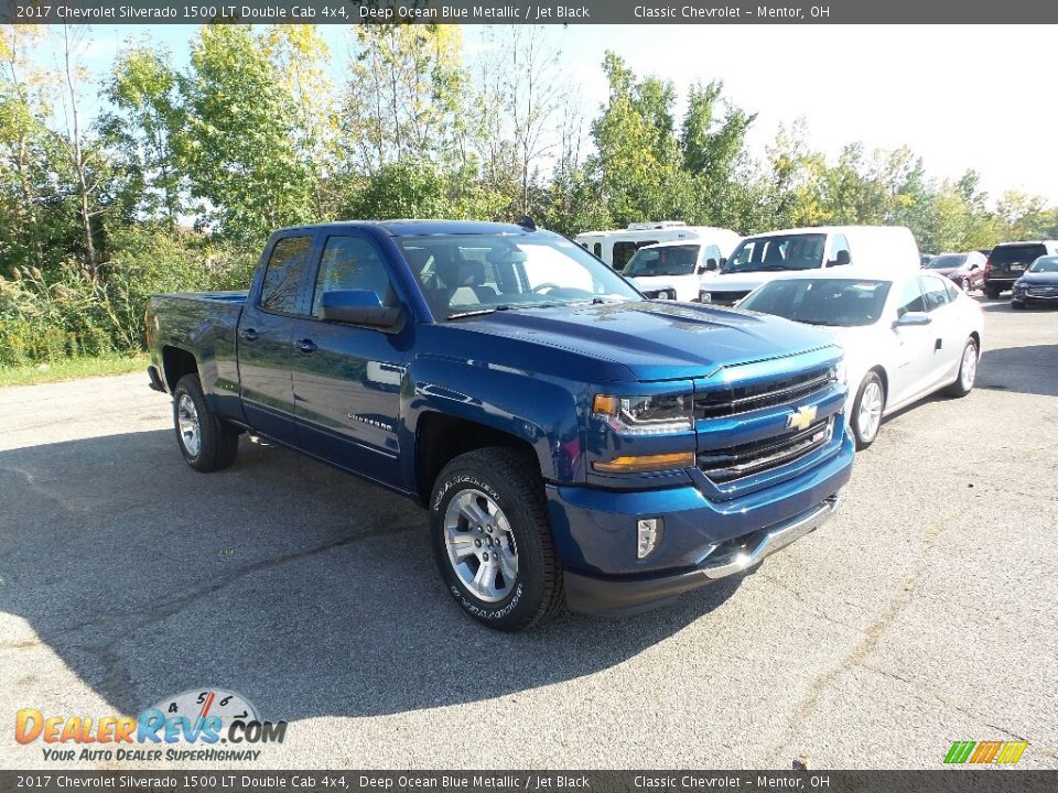 2017 Chevrolet Silverado 1500 LT Double Cab 4x4 Deep Ocean Blue Metallic / Jet Black Photo #3