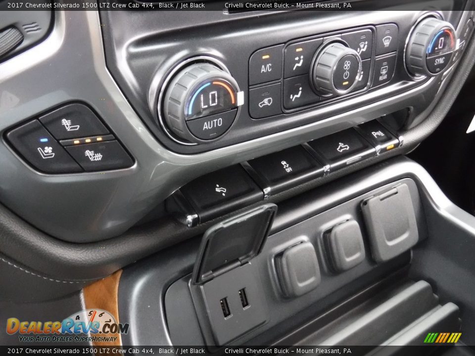 Controls of 2017 Chevrolet Silverado 1500 LTZ Crew Cab 4x4 Photo #20