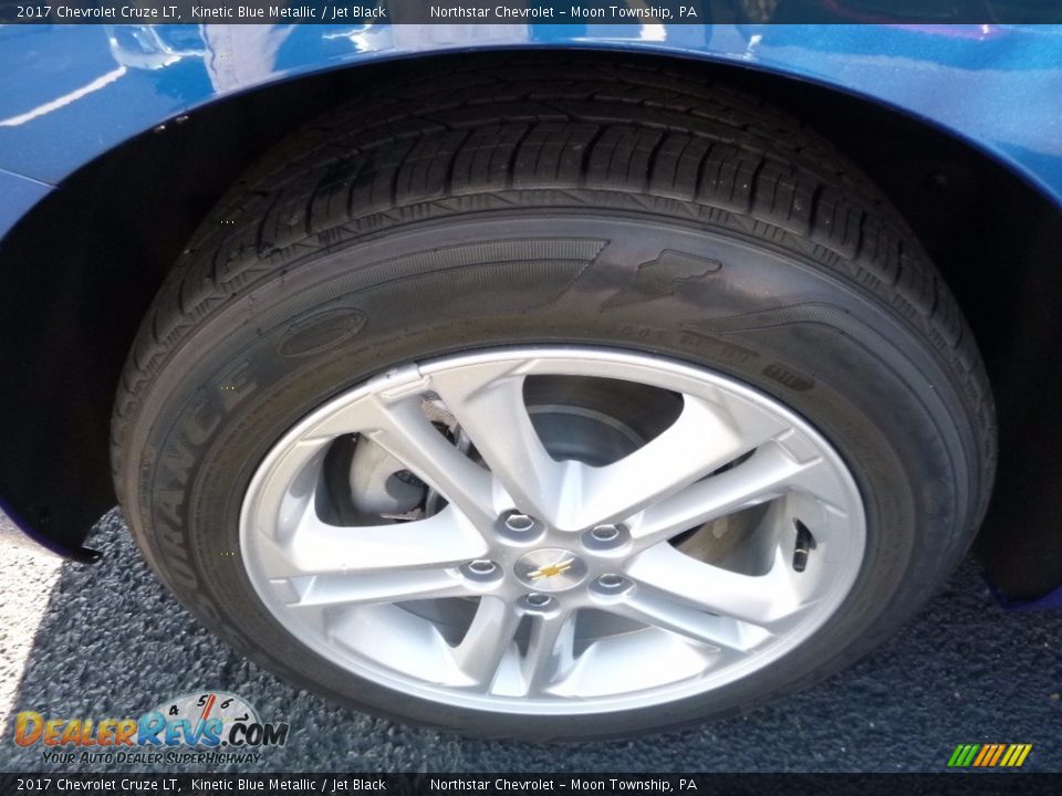 2017 Chevrolet Cruze LT Kinetic Blue Metallic / Jet Black Photo #10