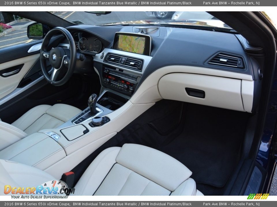 Dashboard of 2016 BMW 6 Series 650i xDrive Coupe Photo #26