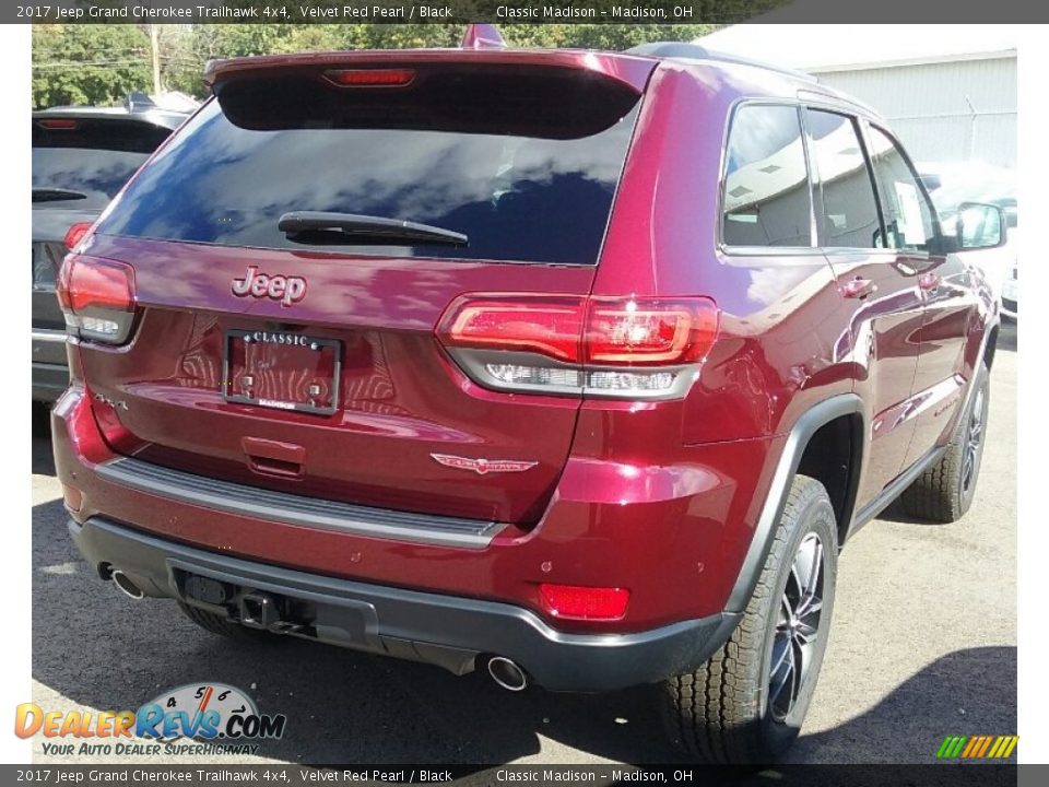 2017 Jeep Grand Cherokee Trailhawk 4x4 Velvet Red Pearl / Black Photo #2