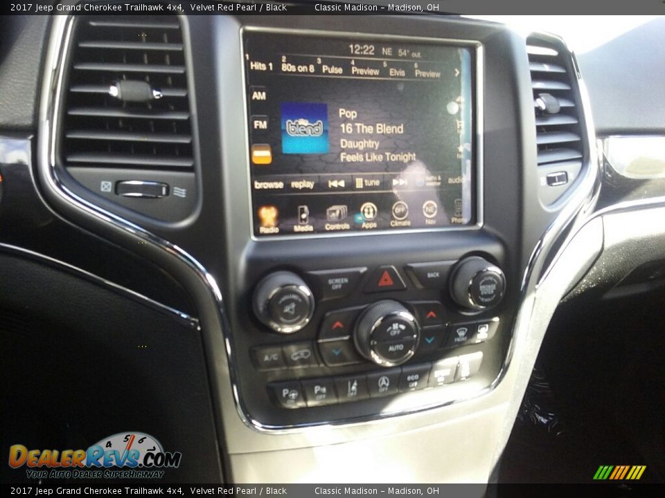 2017 Jeep Grand Cherokee Trailhawk 4x4 Velvet Red Pearl / Black Photo #7