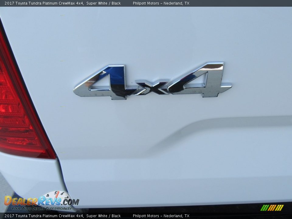2017 Toyota Tundra Platinum CrewMax 4x4 Logo Photo #15
