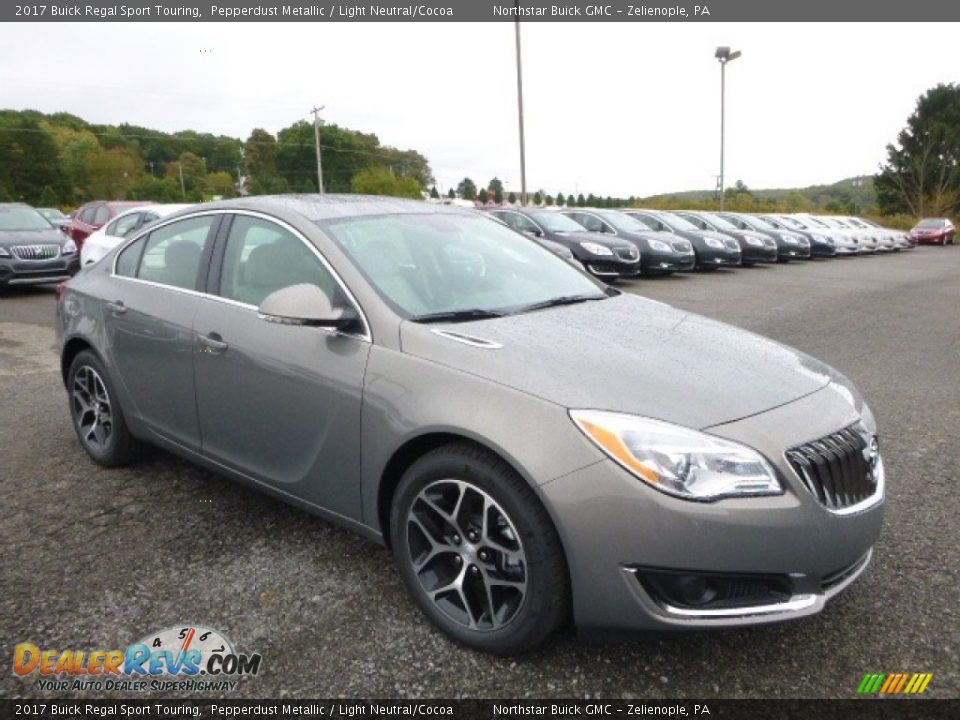 Front 3/4 View of 2017 Buick Regal Sport Touring Photo #11