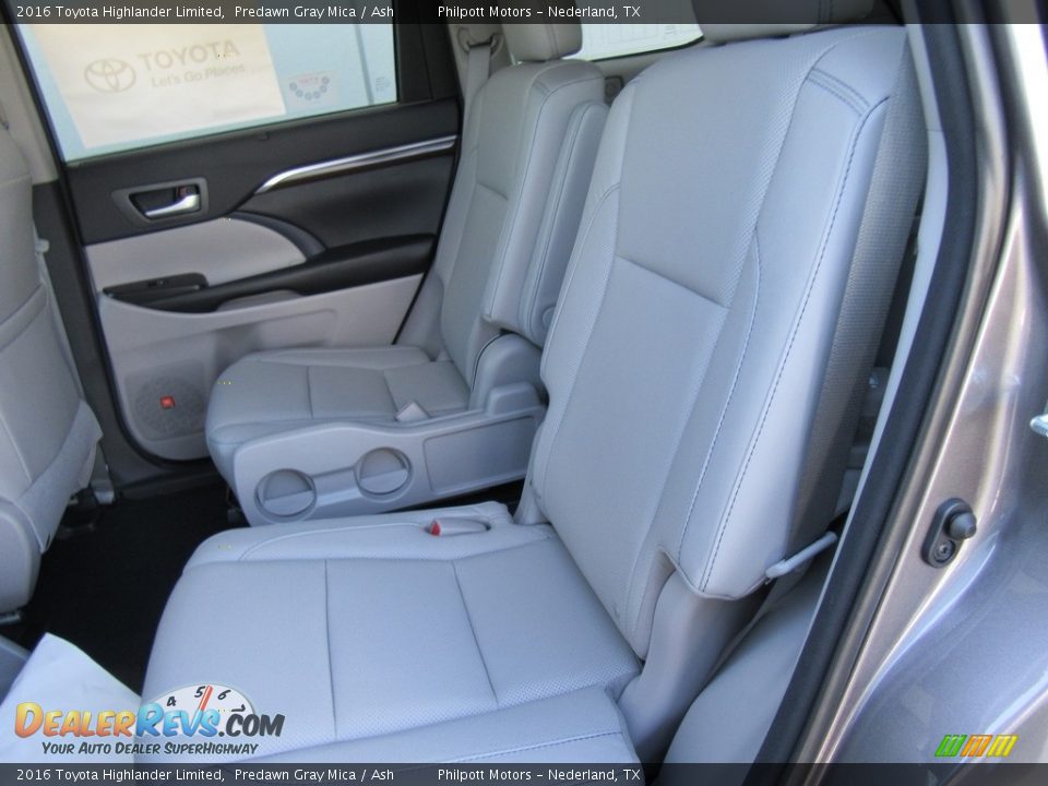 2016 Toyota Highlander Limited Predawn Gray Mica / Ash Photo #20