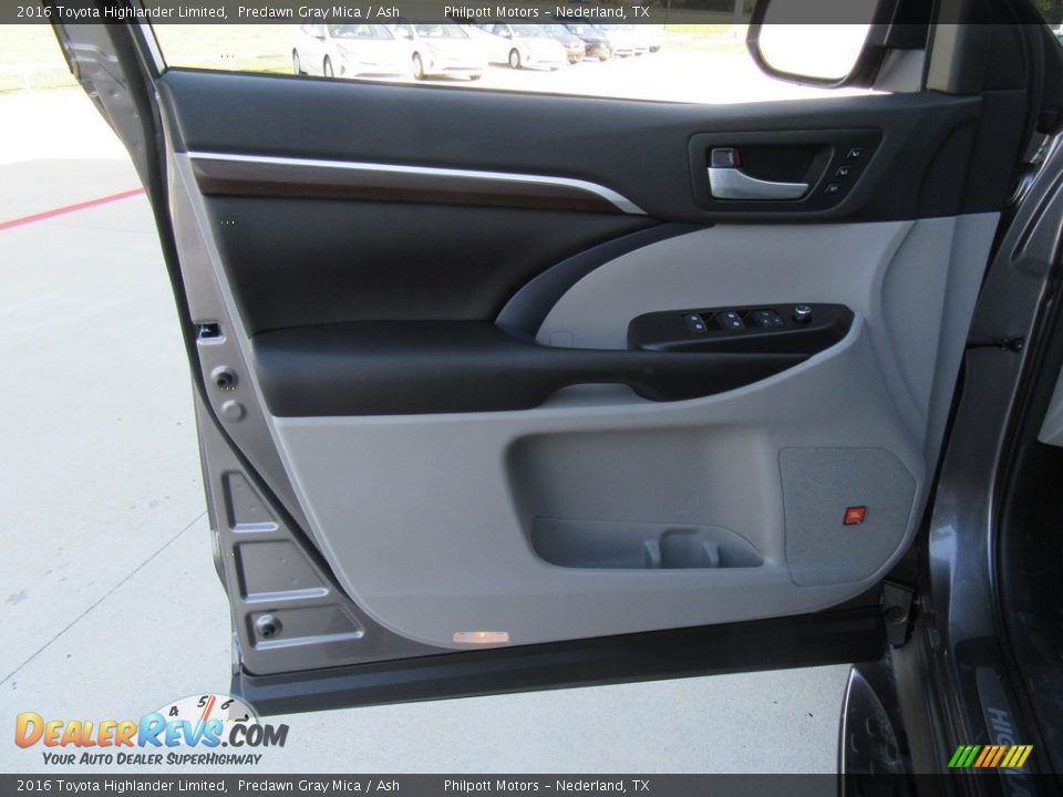 2016 Toyota Highlander Limited Predawn Gray Mica / Ash Photo #21