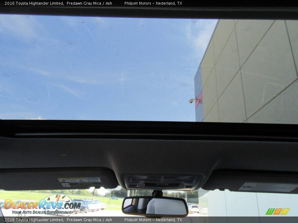2016 Toyota Highlander Limited Predawn Gray Mica / Ash Photo #25
