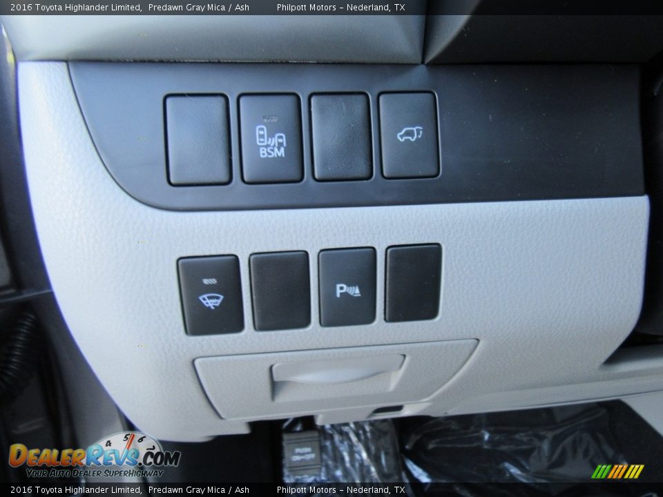 2016 Toyota Highlander Limited Predawn Gray Mica / Ash Photo #35