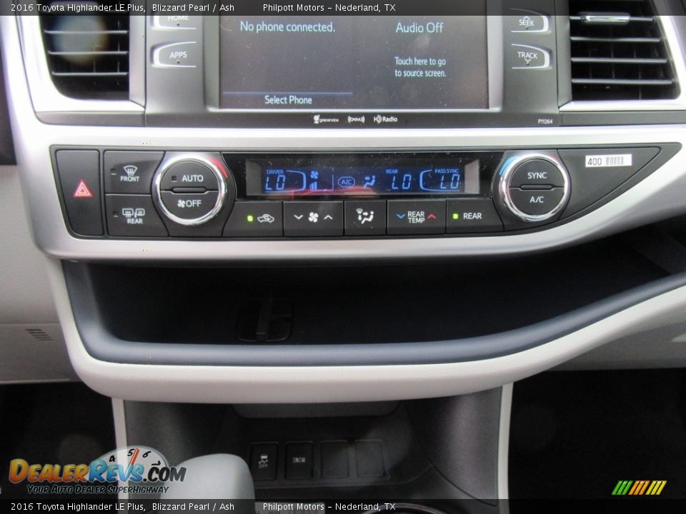 2016 Toyota Highlander LE Plus Blizzard Pearl / Ash Photo #27