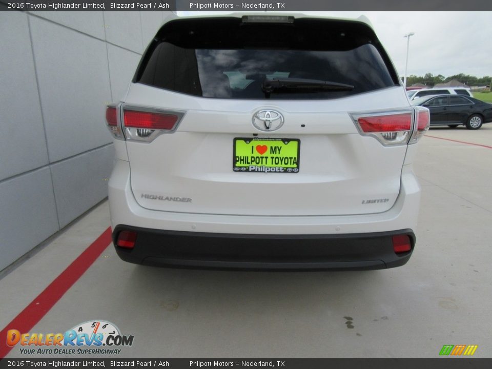 2016 Toyota Highlander Limited Blizzard Pearl / Ash Photo #5