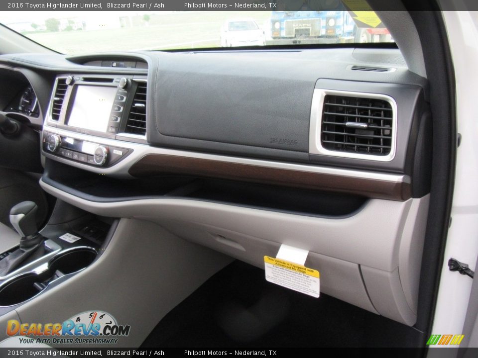 2016 Toyota Highlander Limited Blizzard Pearl / Ash Photo #16