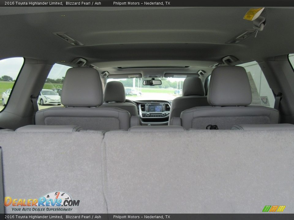 2016 Toyota Highlander Limited Blizzard Pearl / Ash Photo #17
