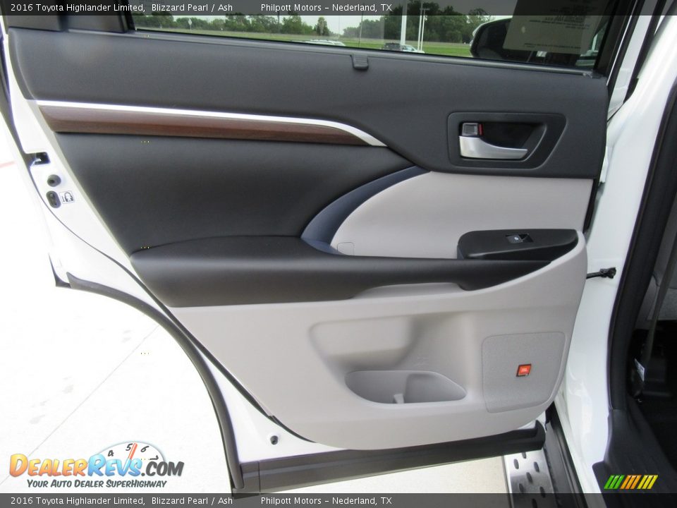 2016 Toyota Highlander Limited Blizzard Pearl / Ash Photo #19