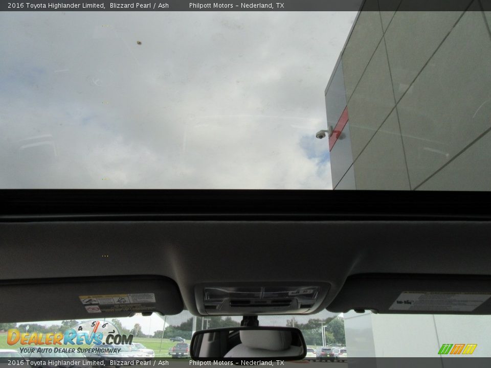 2016 Toyota Highlander Limited Blizzard Pearl / Ash Photo #25