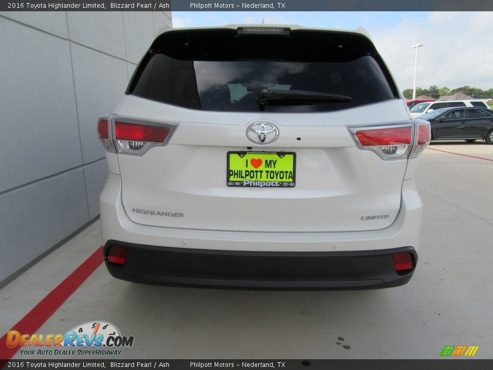 2016 Toyota Highlander Limited Blizzard Pearl / Ash Photo #5