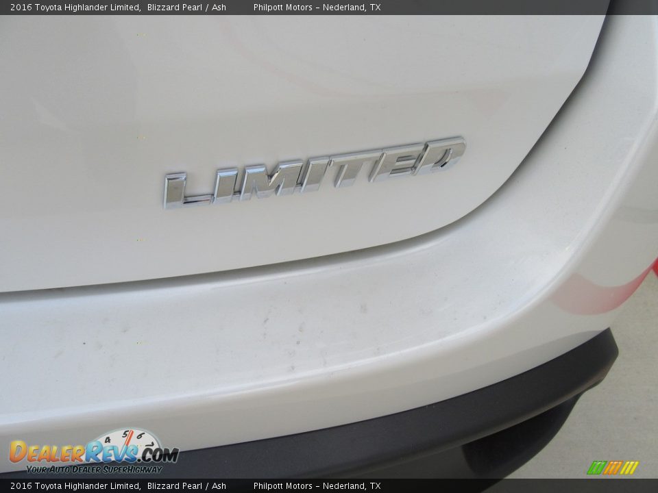 2016 Toyota Highlander Limited Blizzard Pearl / Ash Photo #15