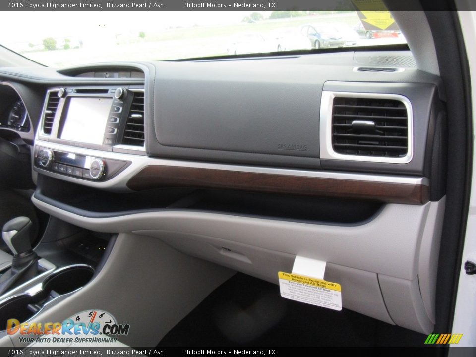 2016 Toyota Highlander Limited Blizzard Pearl / Ash Photo #16