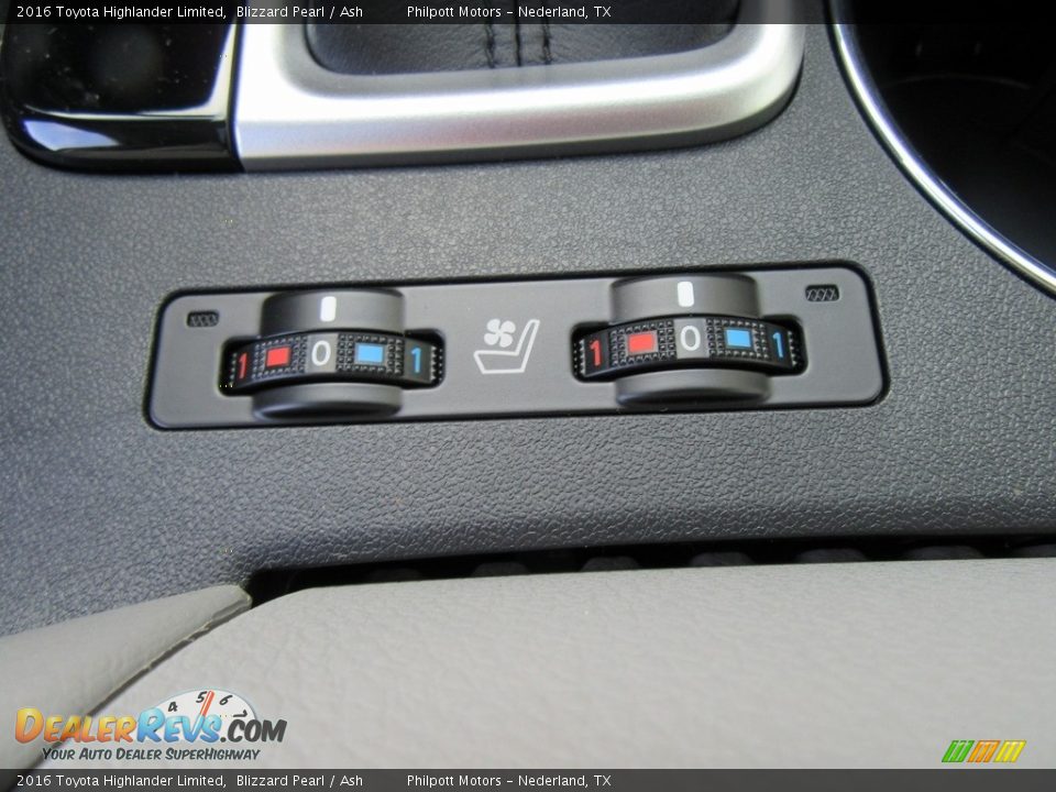 2016 Toyota Highlander Limited Blizzard Pearl / Ash Photo #31