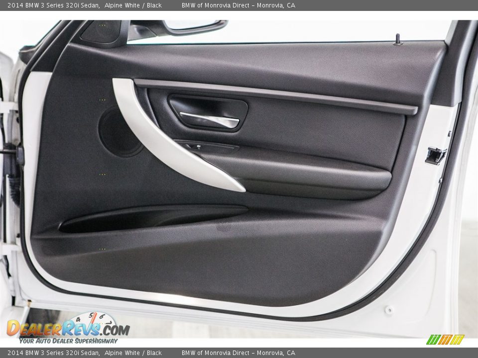 2014 BMW 3 Series 320i Sedan Alpine White / Black Photo #25