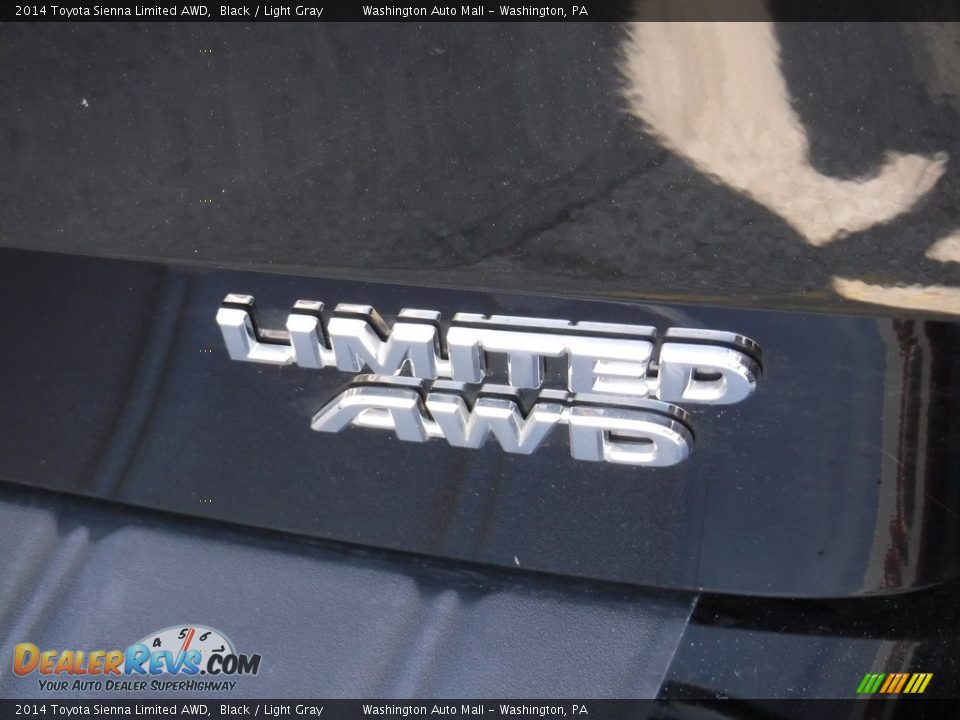2014 Toyota Sienna Limited AWD Black / Light Gray Photo #11