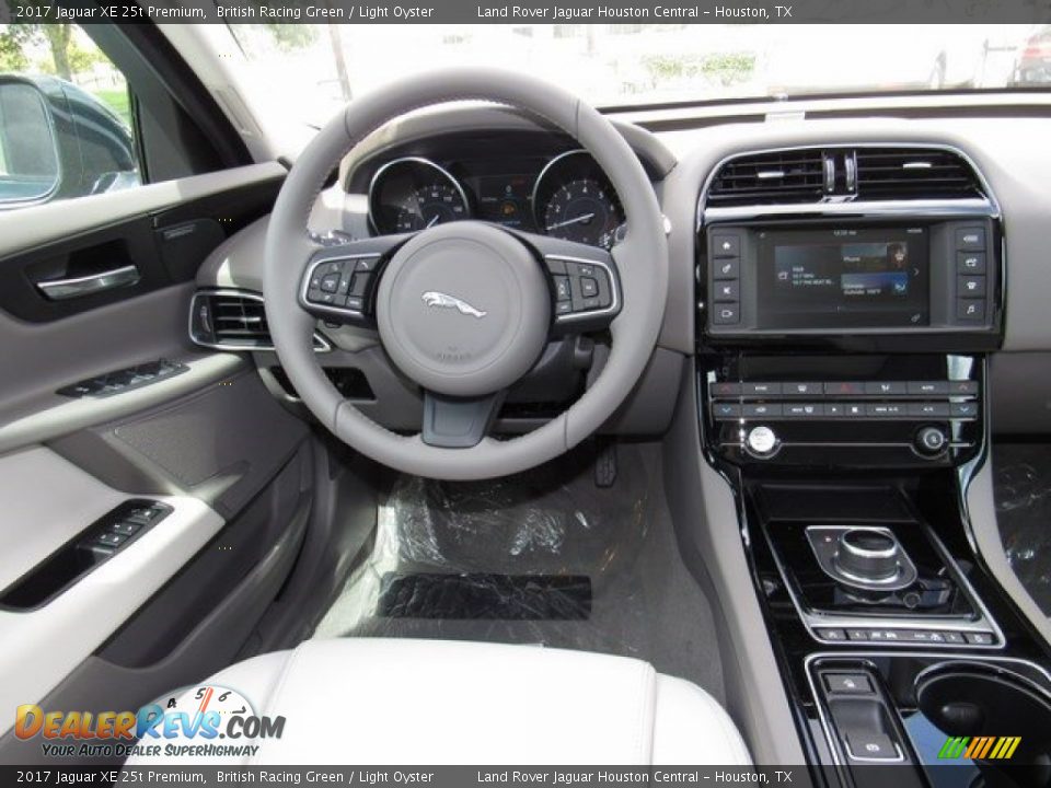 2017 Jaguar XE 25t Premium British Racing Green / Light Oyster Photo #13